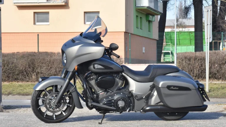 Indian Chieftain Dark Horse