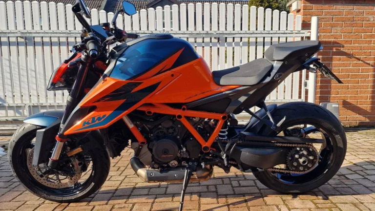 KTM 1290 Super Duke R ORANGE 2021
