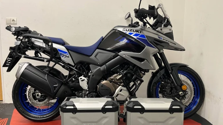 Suzuki V-Strom 1050 XT,TOP STAV