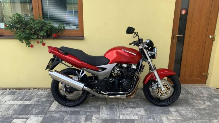 Kawasaki ZR-7