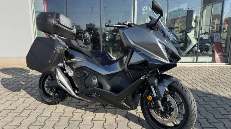 Honda Forza 750 | Nový skútr