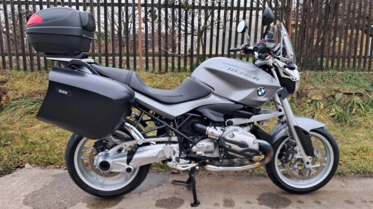BMW R 1200 R 1.majitel, pravidelný servis. ESA