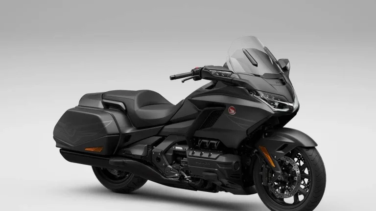 Honda GL 1800 Gold Wing DCT + BONUS | Nový motocykl