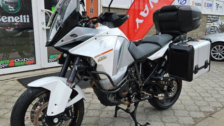 KTM 1290 Super Adventure T, 3x kufr, padací rám, přídavná světla