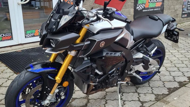 Yamaha MT-10 SP, po servisu, pneu 90%, nová STK, evidenční kontrola