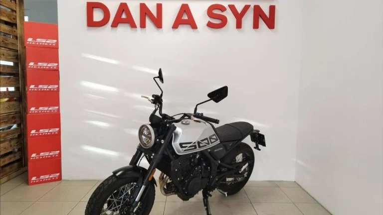 Brixton CROSSFIRE 500 X Bullet Silver | Nový motocykl