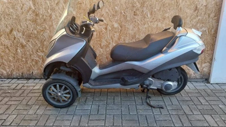 Piaggio MP3 125