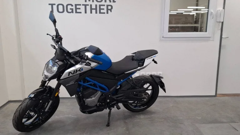 CFMOTO 300 NK | Předváděcí motocykl