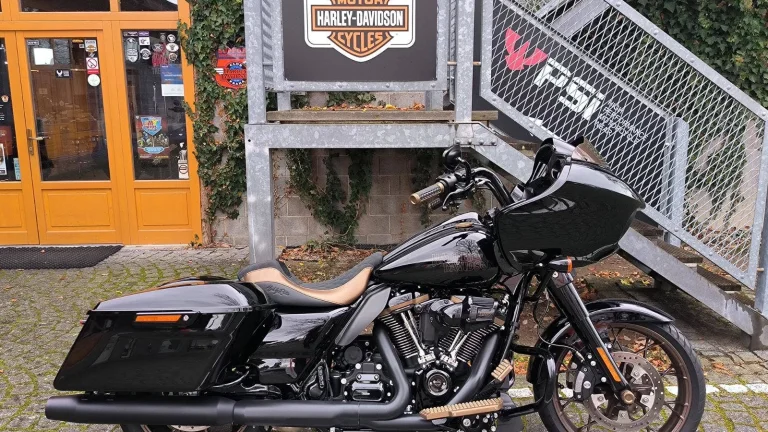 Harley-Davidson FLTRXST Road Glide ST 117 - 1920 ccm
