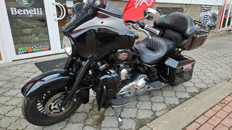 Harley-Davidson FLHTCU Electra Glide Ultra Classic, PŘIPRAVUJEME