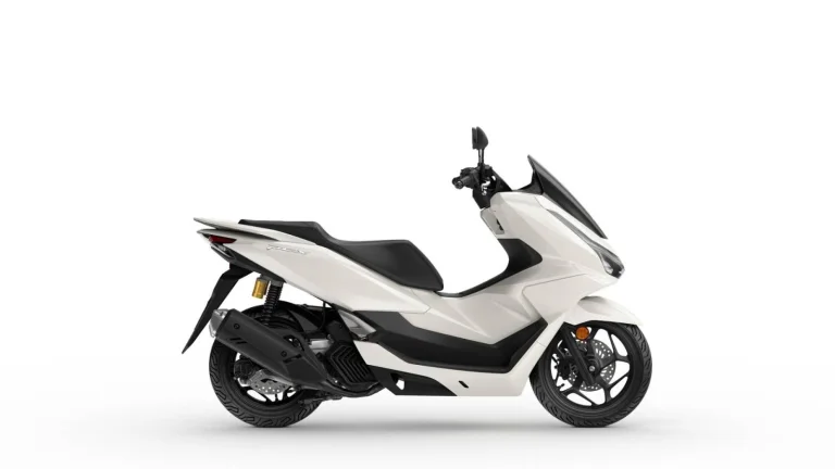 Honda PCX 125 DX | Nový skútr