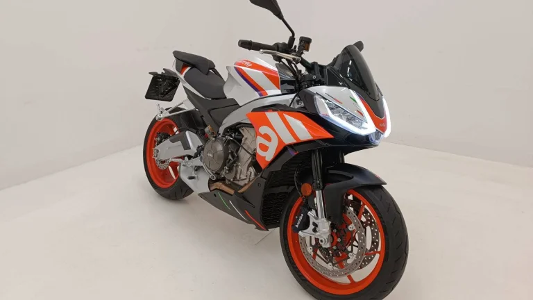 Aprilia Tuono 660 Factory Speed White | Předváděcí motocykl