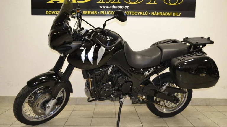 Triumph Tiger 885 i