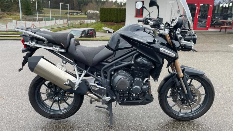Triumph Tiger Explorer 1200 2013 serviska