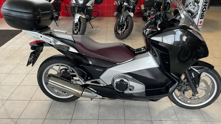Honda NC 700 D Integra 2012 22tkm serviska