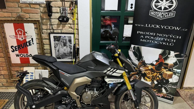 F.B Mondial Piega 125