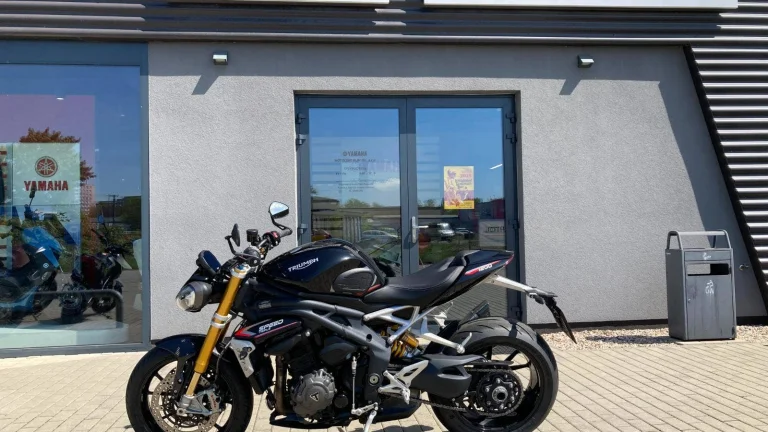 Triumph Speed Triple 1200 RS, 2022, CZ, 11tkm, ZARD, SERVIS