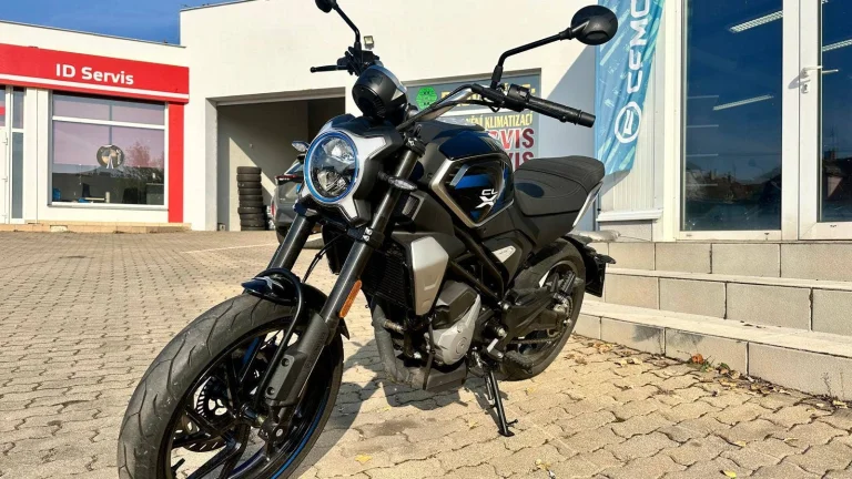 CFMOTO 300 CL-X - odpočet DPH | Předváděcí motocykl
