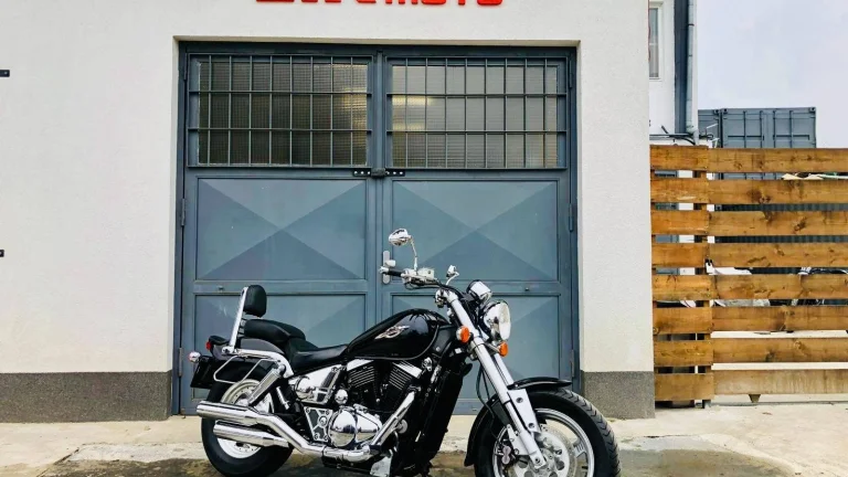 Suzuki VZ 800 Marauder