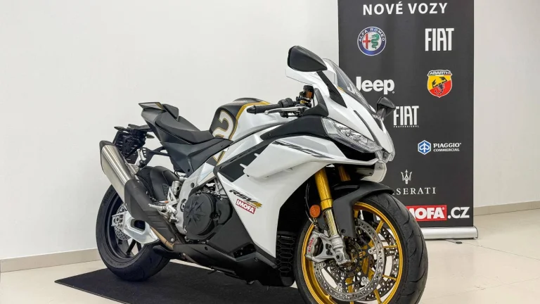 Aprilia RSV4 1100 Factory | Předváděcí motocykl