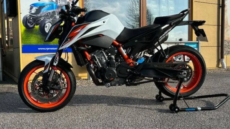 KTM 890 Duke R