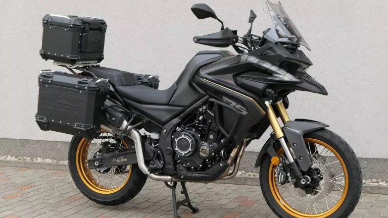 Voge 525 DSX Touring Black Knight ( odpočet DPH ), 4letá záruka | Nový motocykl