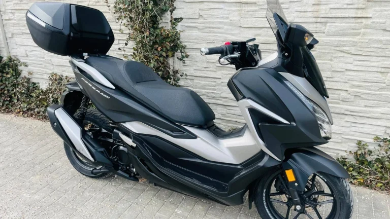 Honda Forza 350 s ABS nový servis bez investic