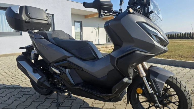 Honda ADV 350