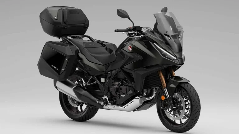 Honda NT 1100 + BONUS | Nový motocykl