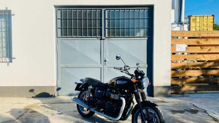 Triumph Bonneville SE