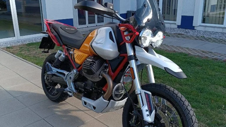 Moto Guzzi V 85 TT Giallo Mojave | Předváděcí motocykl