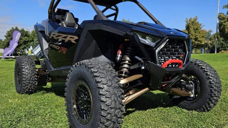 Polaris RZR PRO R MY2025 Ultimate SPZ | Nová čtyřkolka