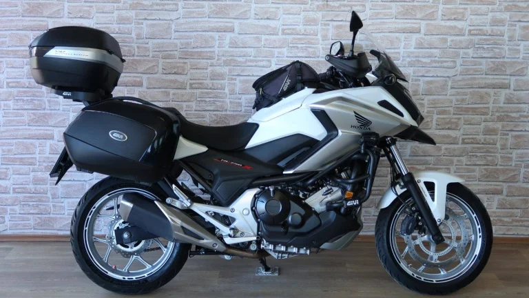 Honda NC 750 X nádherný kus, původ ČR, odpočet DPH