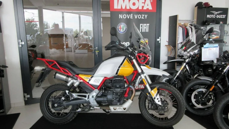 Moto Guzzi V 85 TT Evocative e4