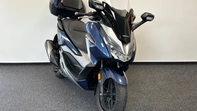 Honda Forza 300 ABS