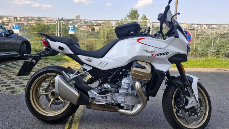 Moto Guzzi V 100 Mandello | Předváděcí motocykl