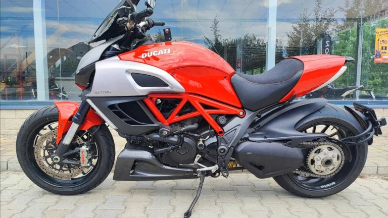 Ducati Diavel 2012