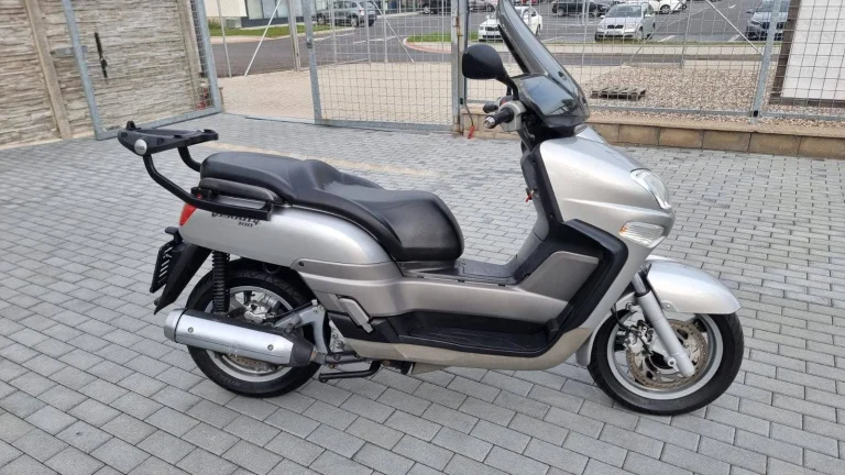 Yamaha Versity 300
