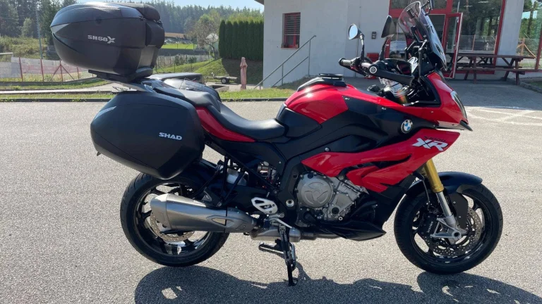 BMW S 1000 XR 2016, serviska, karbonová kola