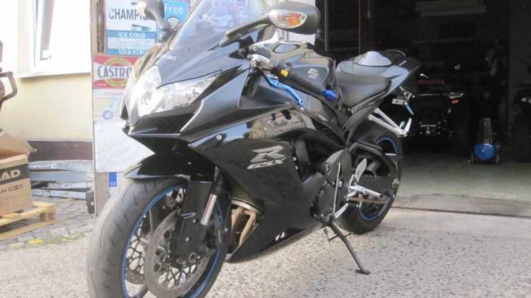 Suzuki GSX-R 750