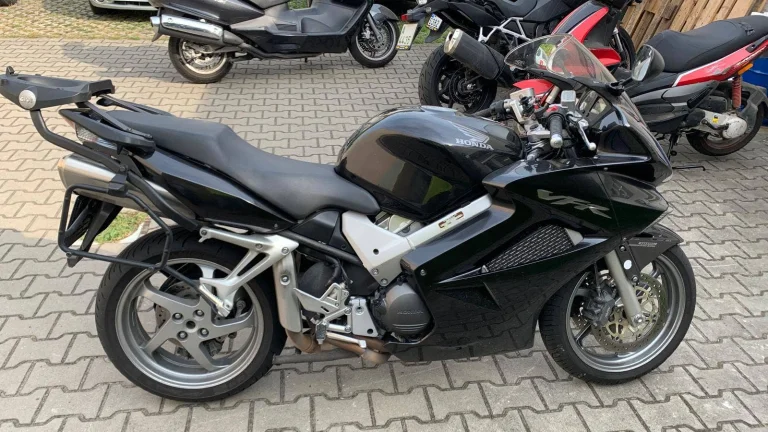Honda VFR 800