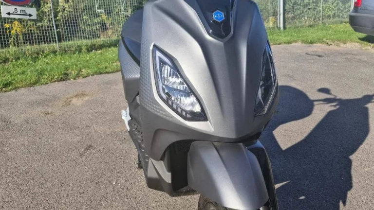 Piaggio 1 L3 E5 | Předváděcí skútr