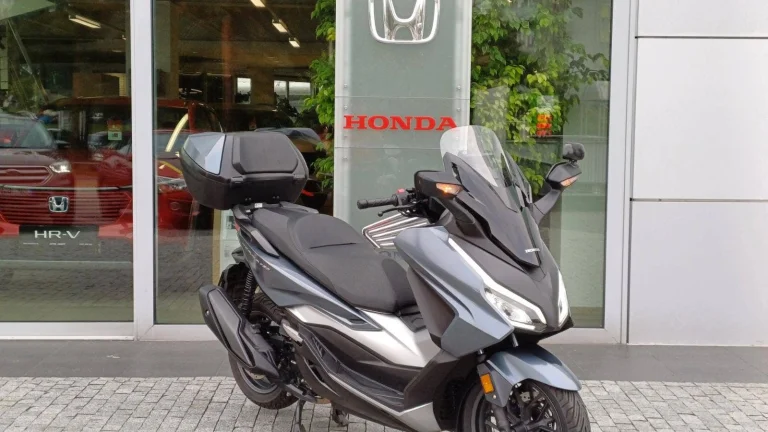Honda Forza 350