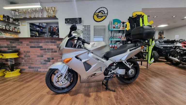 Honda VFR 800