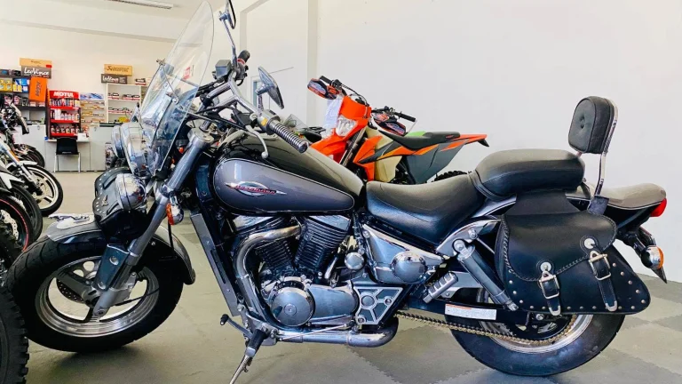 Suzuki VZ 800 Marauder = BRAŠNY / OPĚRKA / STK NA 4 ROKY