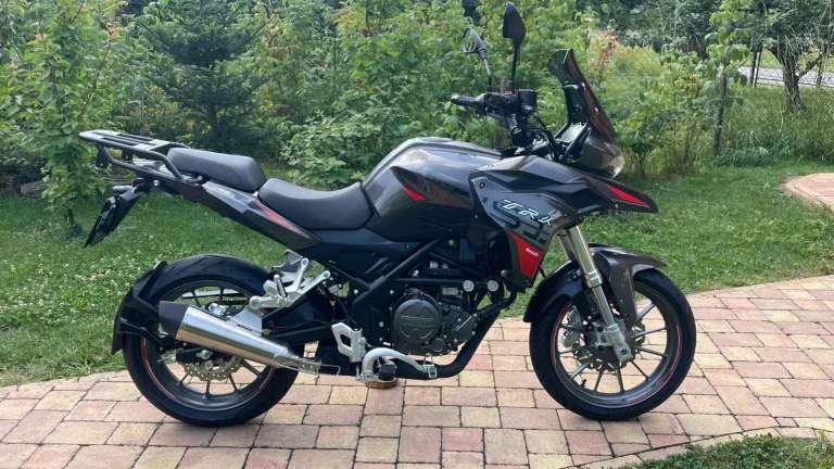 Benelli TRK 251 | Nový motocykl