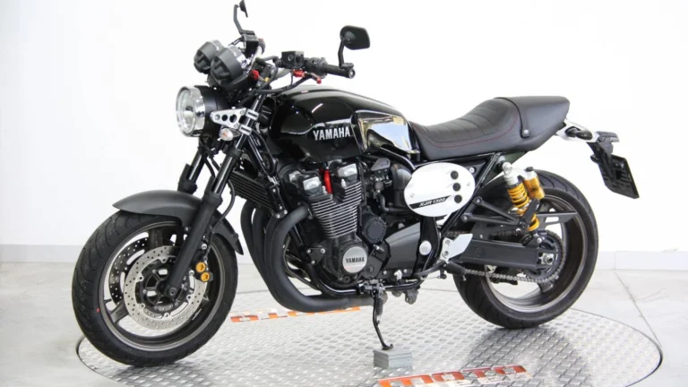 Yamaha XJR 1300