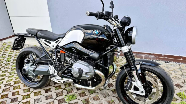 BMW R nineT 1. Majitel serviska Akrapovic