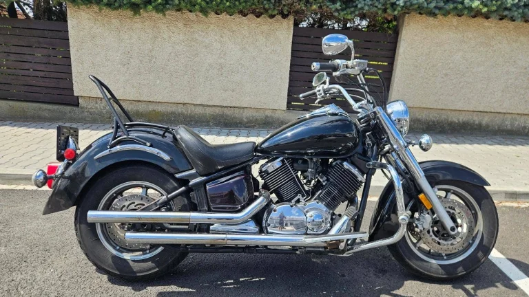 Yamaha XVS 1100 A DragStar Classic