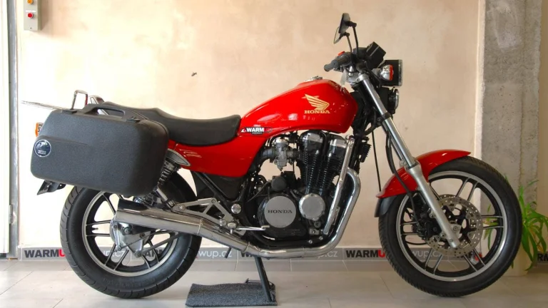 Honda CBX 650 E - hezký stav
